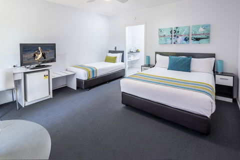 The Beach Motel Hervey Bay - Kawana Tourism 2