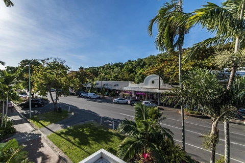 Regal Port Douglas - Kawana Tourism 10