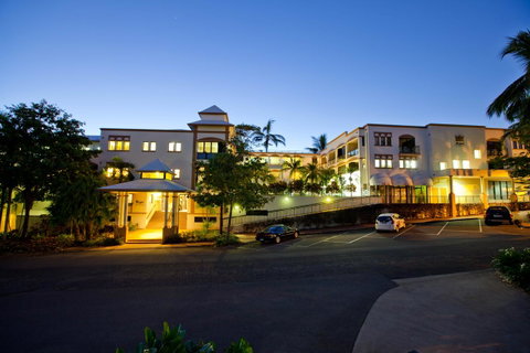 Regal Port Douglas - Kawana Tourism 1