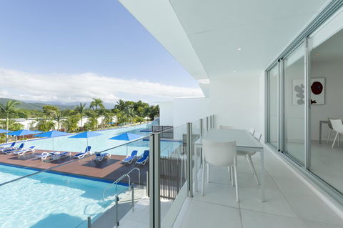 Pool Resort Port Douglas - Kawana Tourism 26