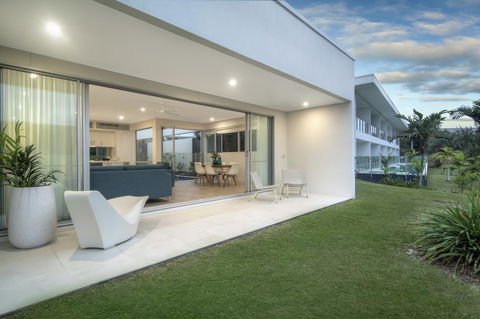 Pool Resort Port Douglas - Kawana Tourism 41