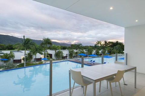 Pool Resort Port Douglas - Kawana Tourism 18