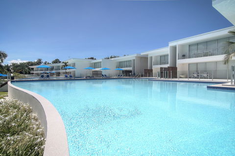 Pool Resort Port Douglas - Kawana Tourism 3