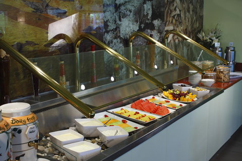 Pacific Hotel Cairns - Kawana Tourism 30