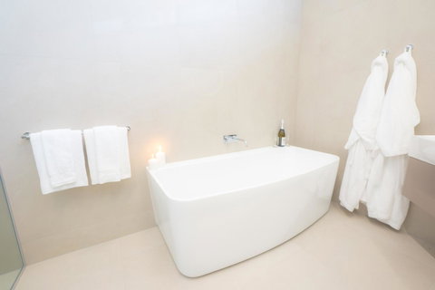 Pacific Hotel Cairns - Kawana Tourism 23