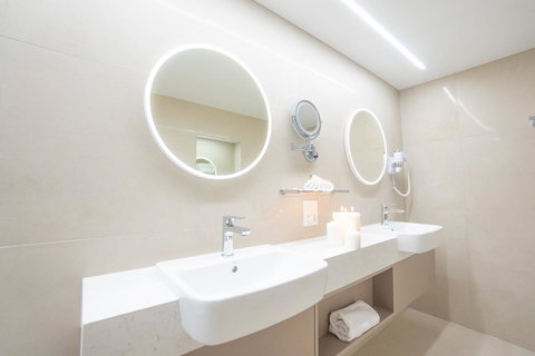 Pacific Hotel Cairns - Kawana Tourism 24