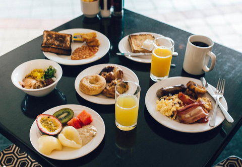 Pacific Hotel Cairns - Kawana Tourism 11