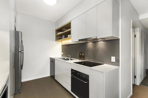 Allure Hotel & Apartments - Kawana Tourism 13
