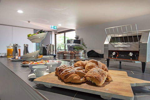 Econo Lodge Toowoomba Motel & Events Centre - Kawana Tourism 7