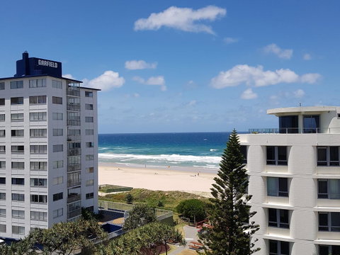 Surfers Chalet - Kawana Tourism 25