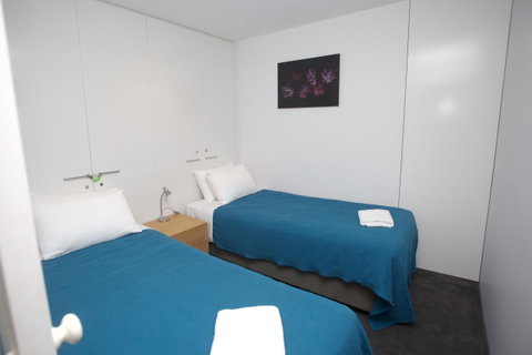 Circle Luxury Holidays - Kawana Tourism 7