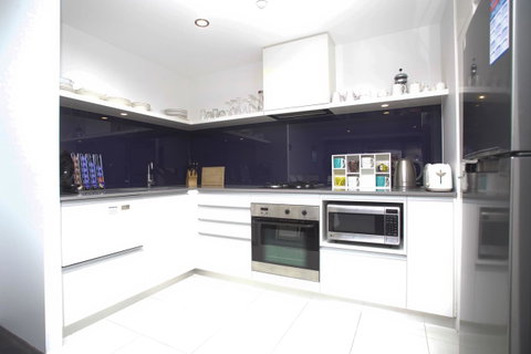 Circle Luxury Holidays - Kawana Tourism 8