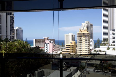 Circle Luxury Holidays - Kawana Tourism 4