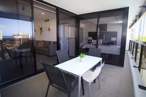 Circle Luxury Holidays - Kawana Tourism 3