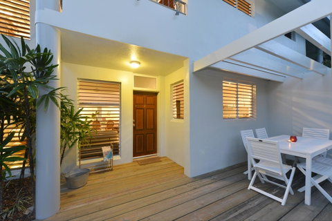 [ ANDY'S BEACH HOUSE ] - Kawana Tourism 7