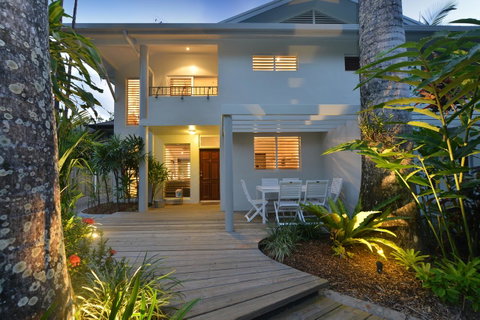 [ ANDY'S BEACH HOUSE ] - Kawana Tourism 6