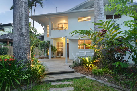 [ ANDY'S BEACH HOUSE ] - Kawana Tourism 9