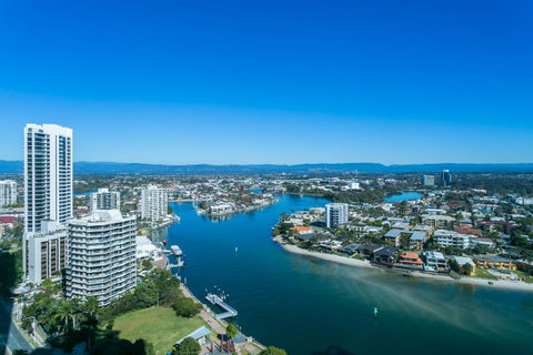 Mantra Towers Of Chevron - Kawana Tourism 12