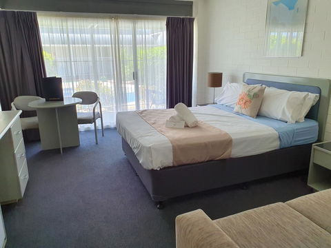 Dalby Manor Motor Inn - Kawana Tourism 8