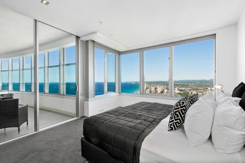 Q1 Resort & Spa - Official - Kawana Tourism 35