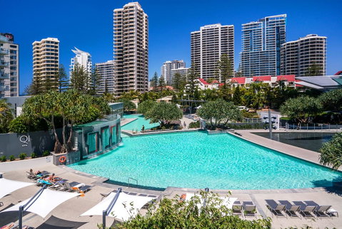 Q1 Resort & Spa - Official - Kawana Tourism 3