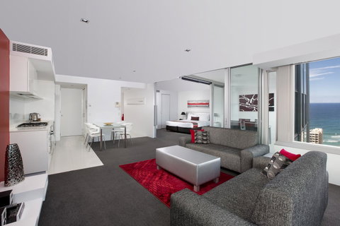 Q1 Resort & Spa - Official - Kawana Tourism 27