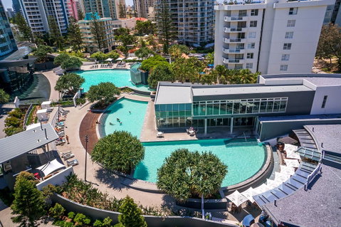 Q1 Resort & Spa - Official - Kawana Tourism 2