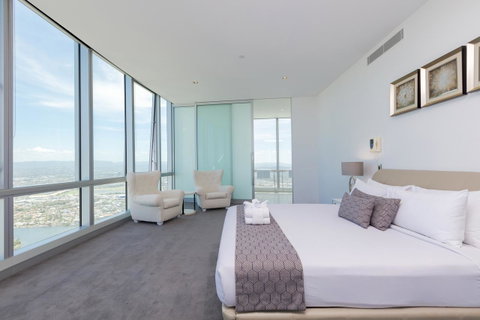 Q1 Resort & Spa - Official - Kawana Tourism 11
