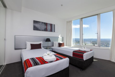 Q1 Resort & Spa - Official - Kawana Tourism 26