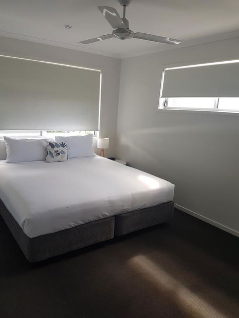Direct Collective - Breeze On Brightwater - Kawana Tourism 7