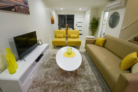 Direct Collective - Breeze On Brightwater - Kawana Tourism 10