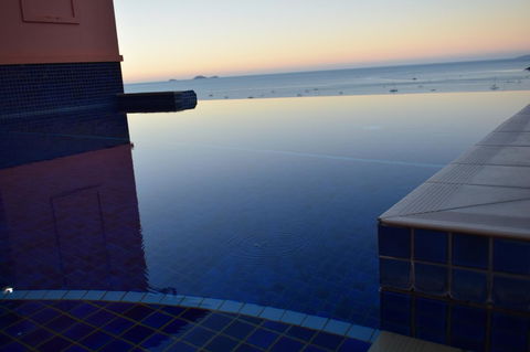 Martinique Whitsunday Resort - Kawana Tourism 32