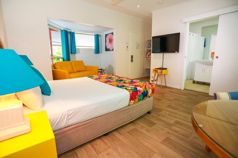 Port Douglas Motel - Kawana Tourism 18