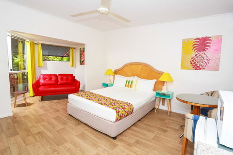 Port Douglas Motel - Kawana Tourism 21