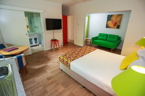 Port Douglas Motel - Kawana Tourism 14