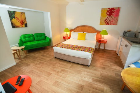 Port Douglas Motel - Kawana Tourism 15