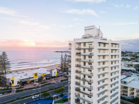 Mandolin Beachfront Resort - Kawana Tourism 0