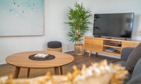 Mandolin Beachfront Resort - Kawana Tourism 7