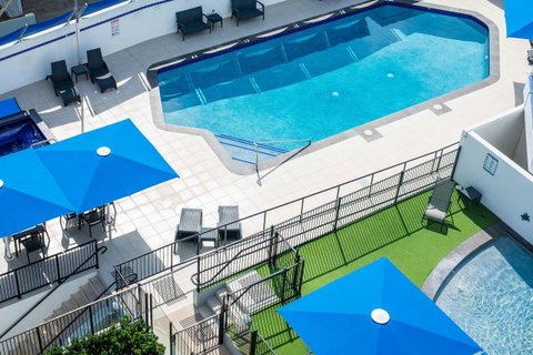 Mandolin Beachfront Resort - Kawana Tourism 1