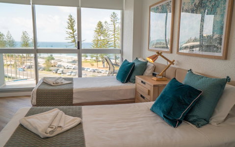 Mandolin Beachfront Resort - Kawana Tourism 9