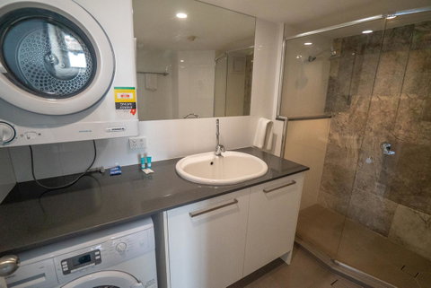 Mandolin Beachfront Resort - Kawana Tourism 10