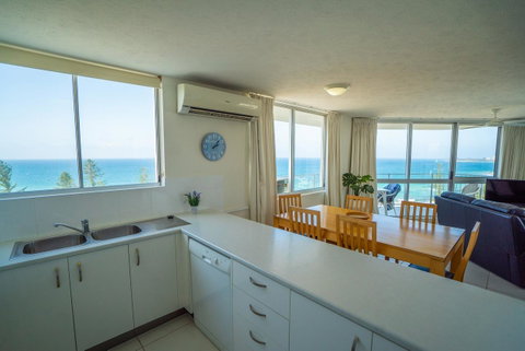 Mandolin Beachfront Resort - Kawana Tourism 27