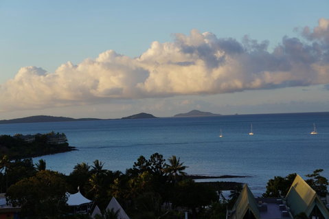 Ocean Views At Whitsunday Terraces Resort - Kawana Tourism 17