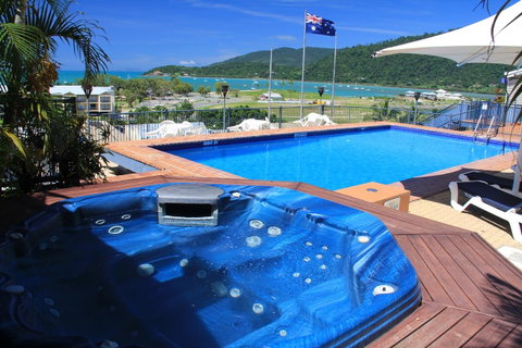 Ocean Views At Whitsunday Terraces Resort - Kawana Tourism 2