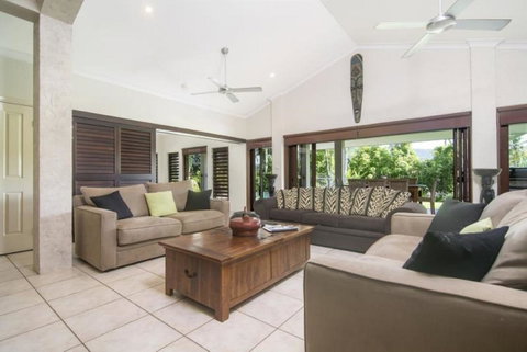 Tranquility By The Course Port Douglas - Kawana Tourism 4