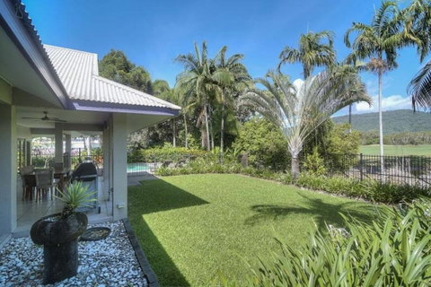 Tranquility By The Course Port Douglas - Kawana Tourism 7