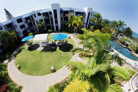 Headland Tropicana Resort - Kawana Tourism 36