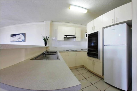 Headland Tropicana Resort - Kawana Tourism 29