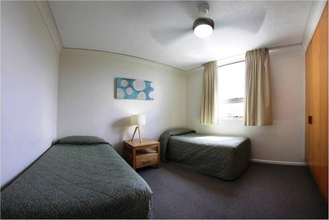 Headland Tropicana Resort - Kawana Tourism 33