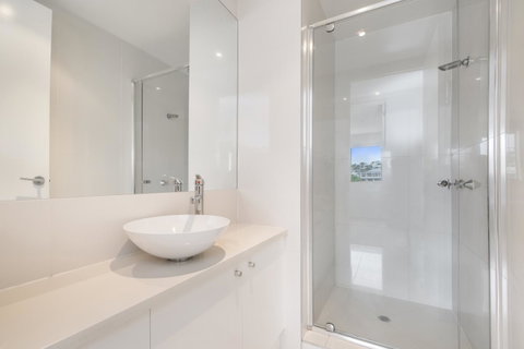 Alexandria Apartments - Kawana Tourism 24